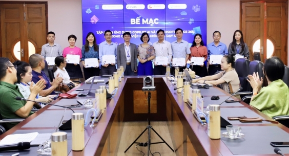 More than 200 QNU personnel have earned certification in the effective application of Copilot AI