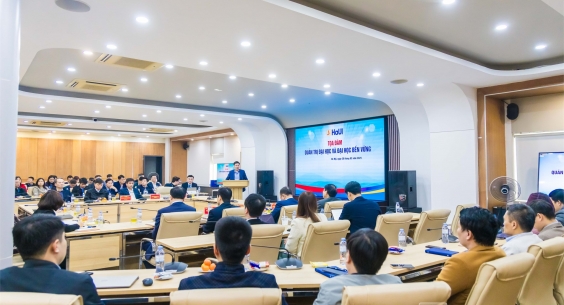 HaUI Hosts Seminar on University Governance and Sustainable Development